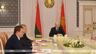У Лукашэнкі абмеркавалі ход будаўніцтва пад Мінскам высокатэхналагічнай агравытворчасці