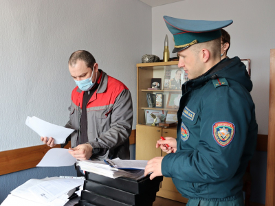 Смолевичский РОЧС проводит мониторинги лицензиатов