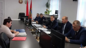 Жители Пуховичского района рассказали о своих проблемах начальнику УСК по Минской области